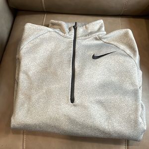 Nike men’s 3/4 zip pull over